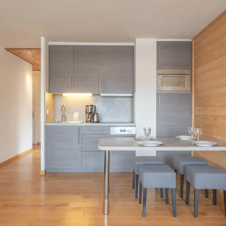 Familial Au Centre Avec Balcon Et Wifi - Fr-1-645-75 Apartment Huez