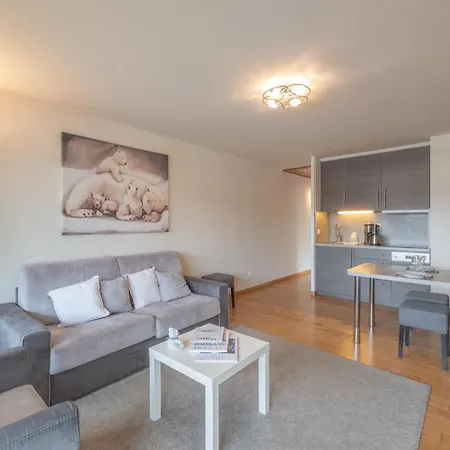 Apartment Familial Au Centre Avec Balcon Et Wifi - Fr-1-645-75 Huez