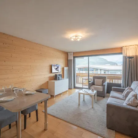 Familial Au Centre Avec Balcon Et Wifi - Fr-1-645-75 Huez
